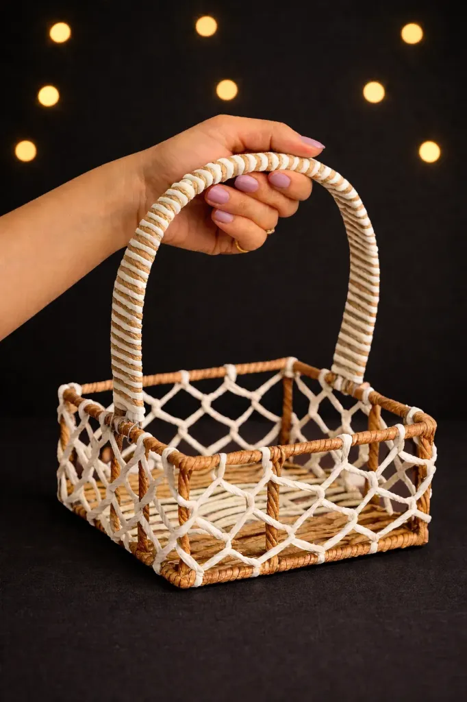 Treasure Knot Basket